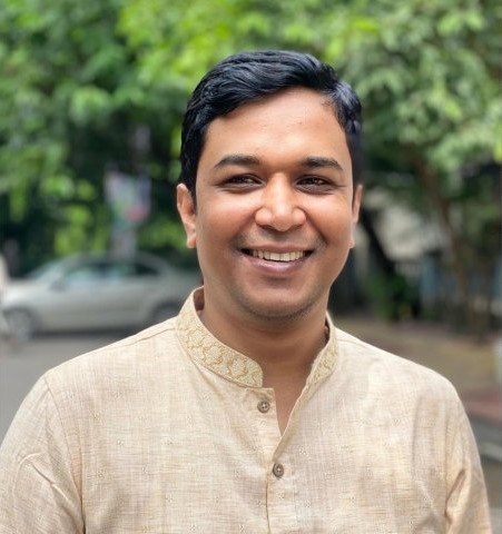 গুজবের রাজনীতি আর কতদিন?
