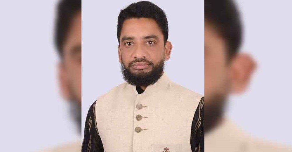 বিমানবন্দরে ইউপি চেয়ারম্যান গ্রেপ্তার