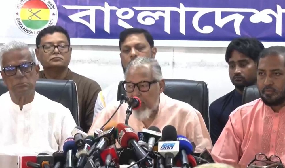 অস্থিরতা মোকাবেলায় রাজনৈতিক সরকারের বিকল্প নেই: নজরুল ইসলাম
