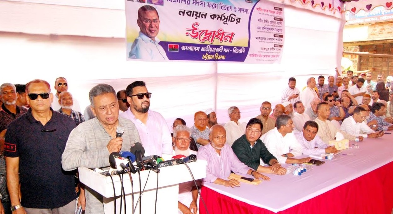 আ’লীগের গ্রহণযোগ্যরা বিএনপিতে যোগ দিতে পারবেন: আমির খসরু