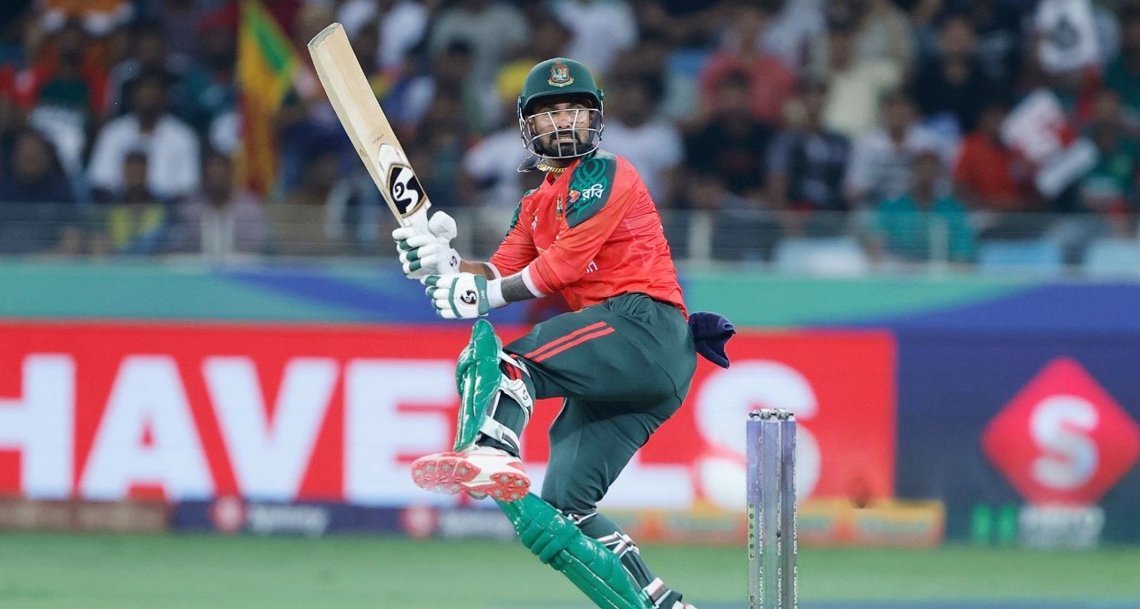লিটন মুস্তাফিজের সেরা বোলিংসহ যত রেকর্ড