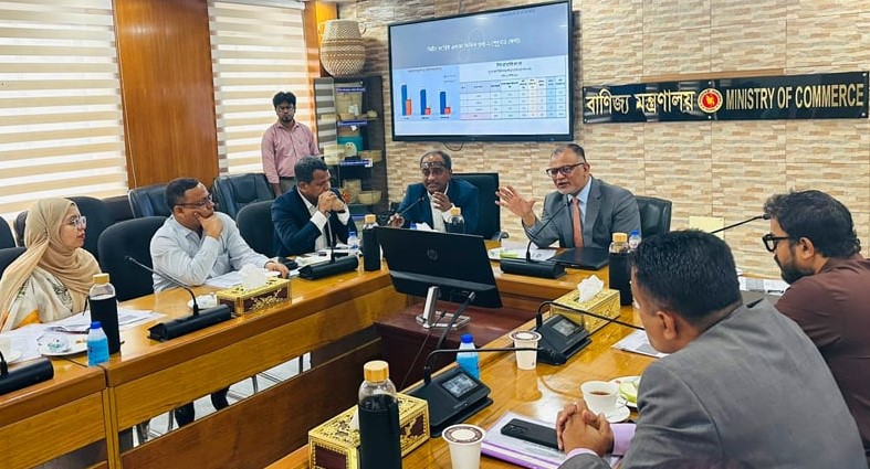 নভেম্বরে টিসিবির তালিকায় যোগ হবে আরও ৫ পণ্য: বাণিজ্য উপদেষ্টা
