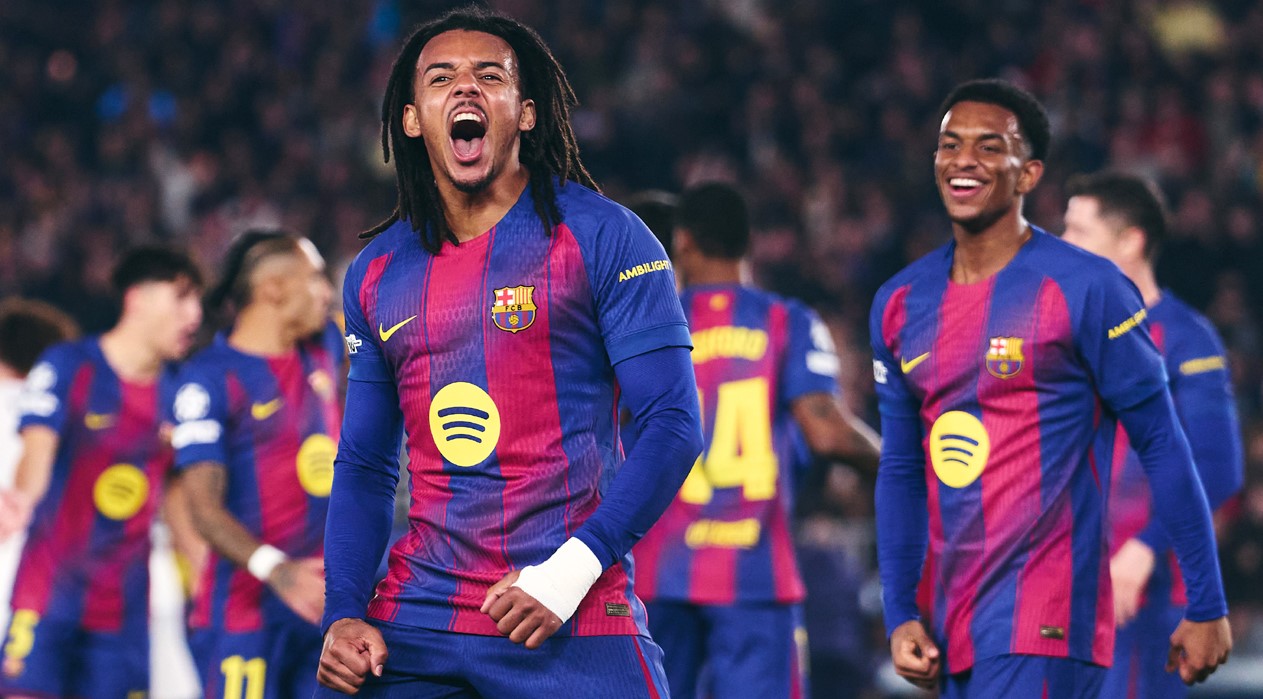 পিছিয়ে পড়া বার্সেলোনাকে জোড়া গোলে জেতালেন কুন্দে