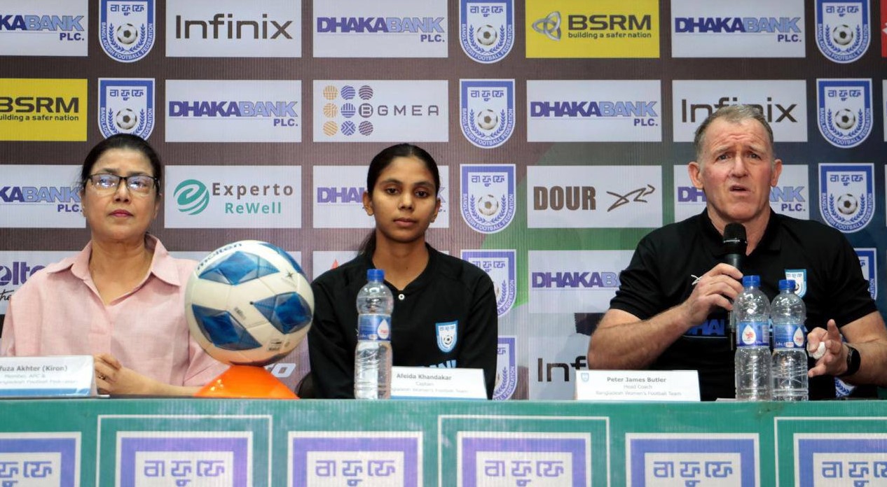 বাটলার নাকি বাফুফে, কার কথা সত্য?