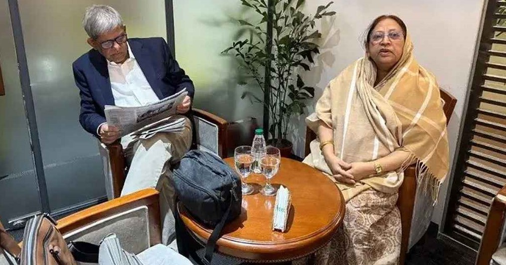 সিঙ্গাপুর গেলেন মির্জা ফখরুল ইসলাম আলমগীর