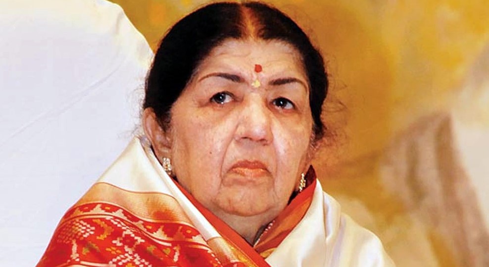 কিংবদন্তি লতা মঙ্গেশকরের জন্মদিন আজ 