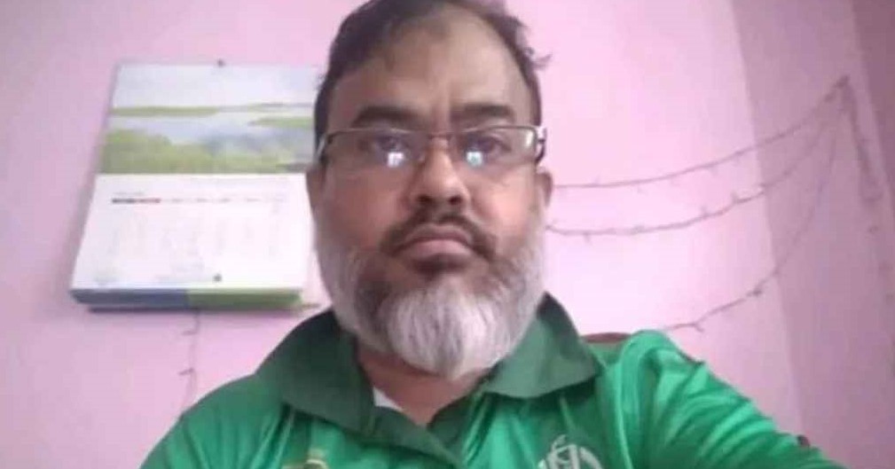 স্কুলছাত্রীদেরকে কুপ্রস্তাব দেন মানিকগঞ্জ শিক্ষা কর্মকর্তা