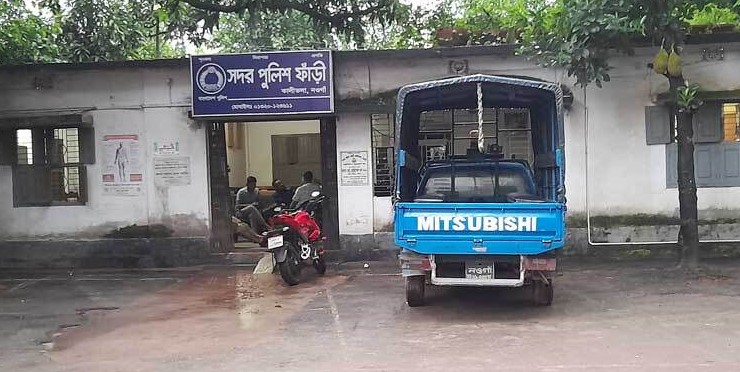 মাদকসহ আটকের পর টাকায় দফারফা, দুই পুলিশ সদস্য প্রত্যাহার