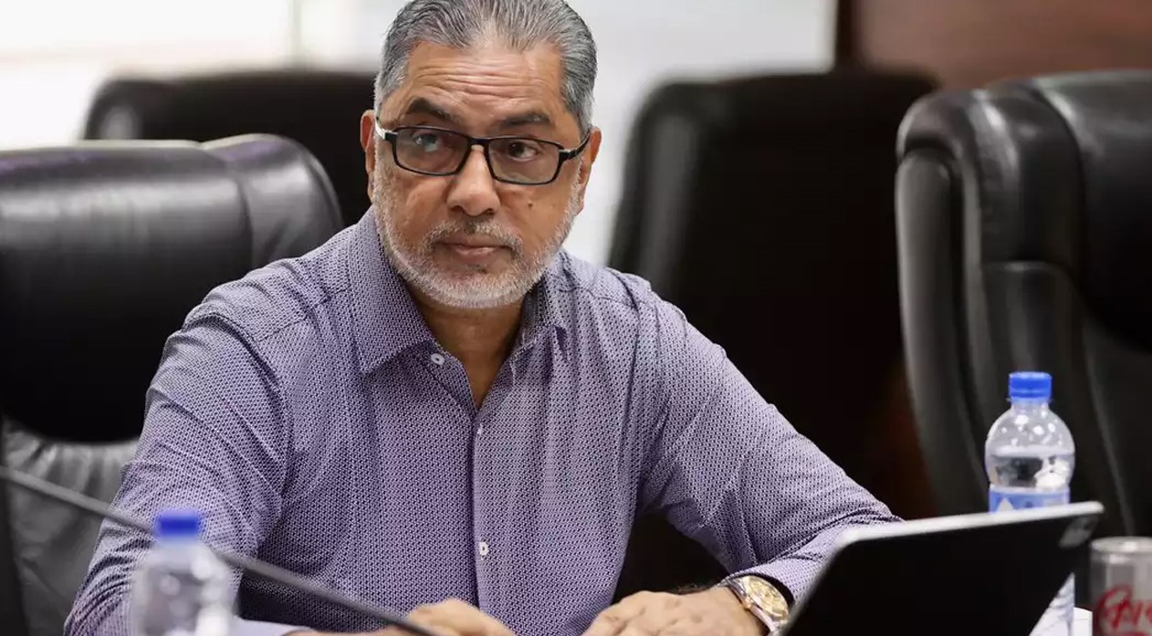 বিসিবির নির্বাচন থেকে সরে দাঁড়াচ্ছেন মাহবুব আনাম