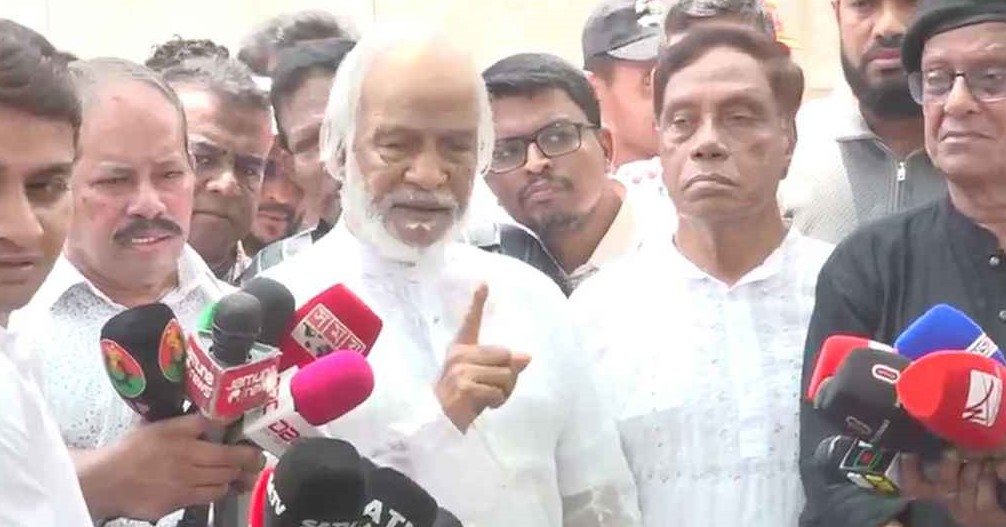 জনগণ ভোট দেওয়ার জন্য মুখিয়ে আছে: মঈন খান