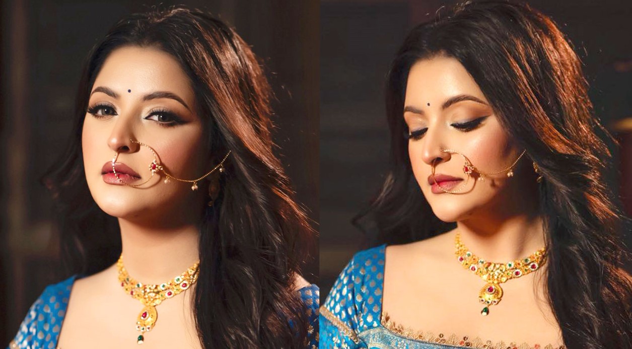 লেহেঙ্গা-গহনায় দ্যুতি ছড়ালেন পরীমণি