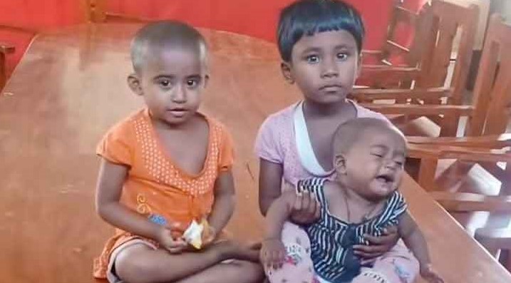 ইউনিয়ন পরিষদে ফেলে যাওয়া তিন সন্তানের কাছে ফিরলেন মা