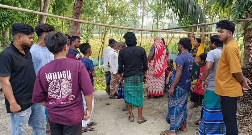 মানিকগঞ্জে নিখোঁজ শিশুর মরদেহ উদ্ধার, দুইজনকে পিটিয়ে হত্যা
