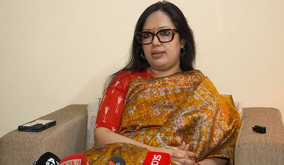 এনসিপিতে যোগ দেওয়ার গুঞ্জন, মুখ খুললেন রুমিন ফারহানা