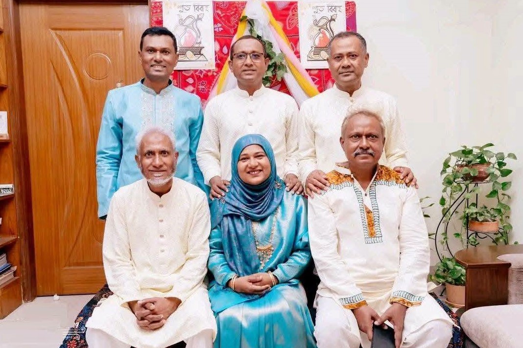 নবীনগর উপজেলার আলোকিত পরিবার