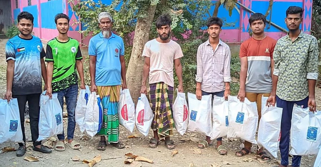 রমজানে অসহায়দের পাশে ‘ভিলেজ ফাউন্ডেশন’