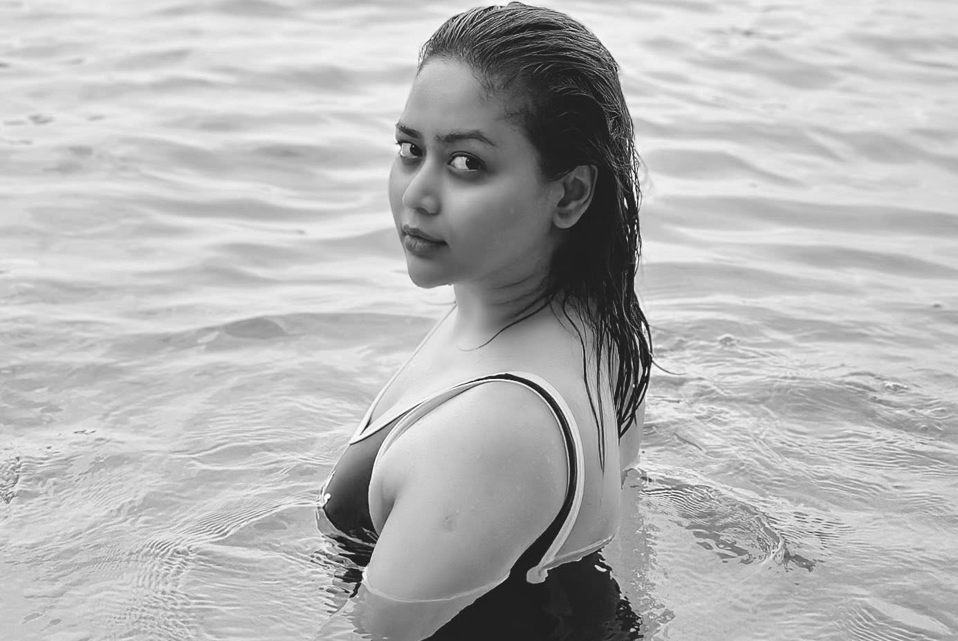 কে কি লিখছে, তাতে যায় আসে না: ভাবনা