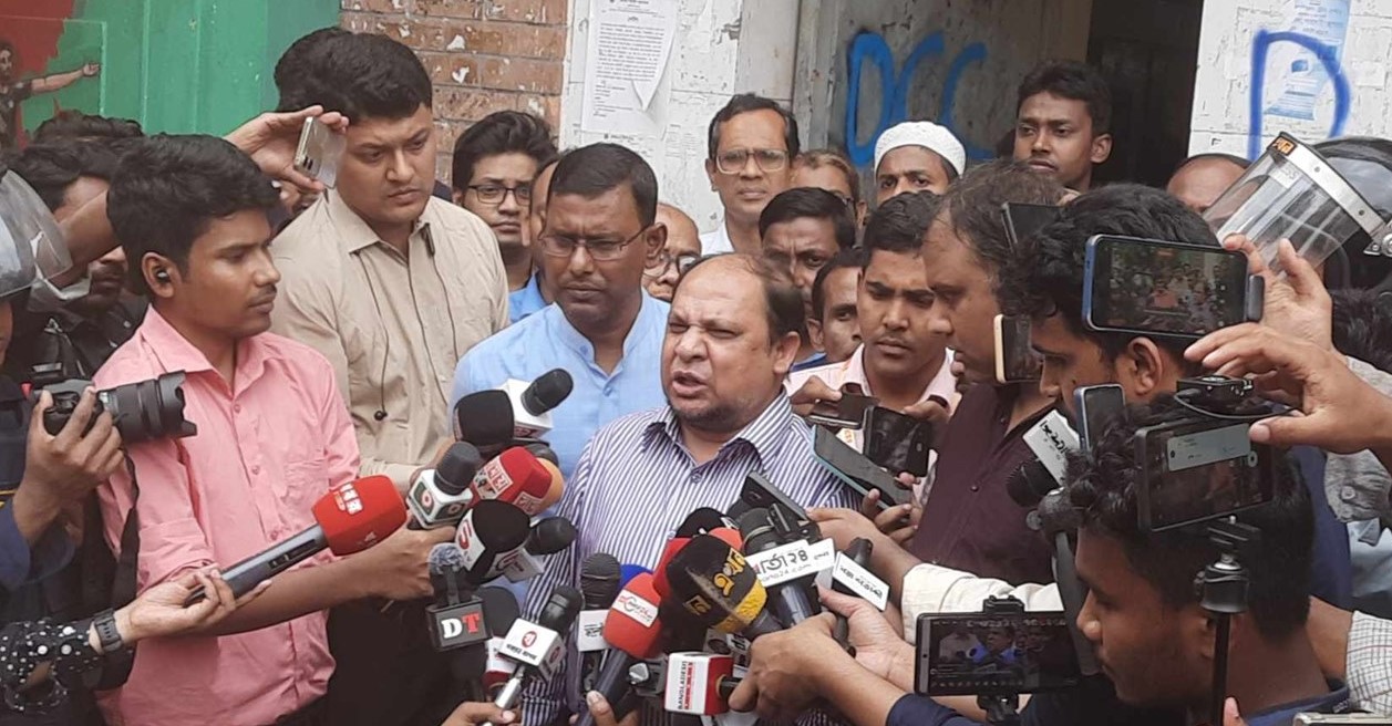 দেশবাসীর কাছে বিচার চাইলেন সিটি কলেজ অধ্যক্ষ মোবারক