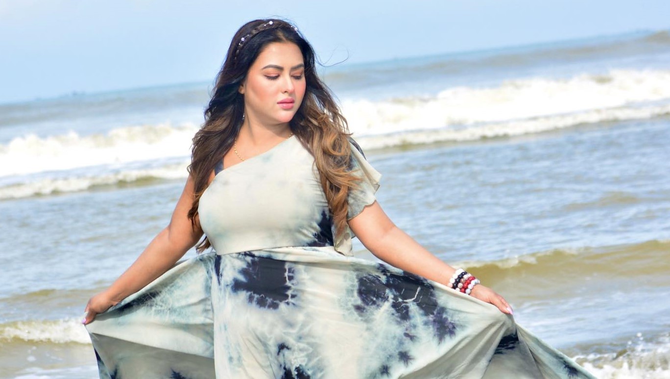 শাহরুখ খান আমার ছোটবেলার ক্রাশ: তানহা তাসনিয়া