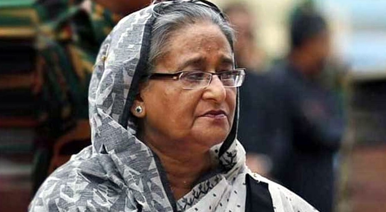 শেখ হাসিনাকে ট্রাইব্যুনালে হাজির হতে পত্রিকায় বিজ্ঞপ্তির নির্দেশ