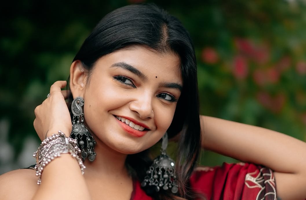 ত্বকের যত্নে নারিকেল তেল