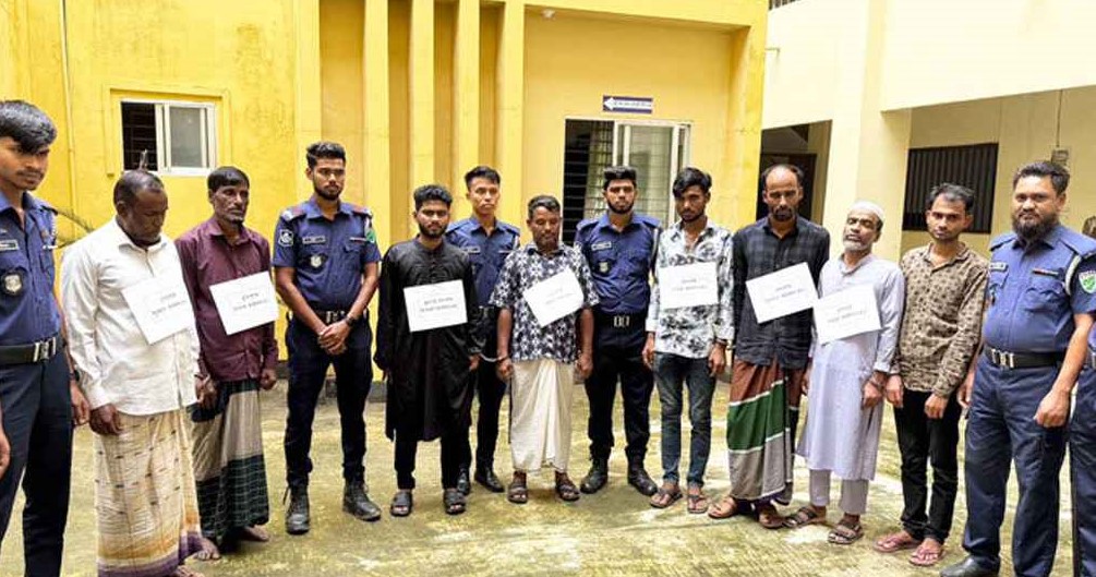 নৌপথে সমন্বয়ক পরিচয়ে চাঁদাবাজি, আটক ৭