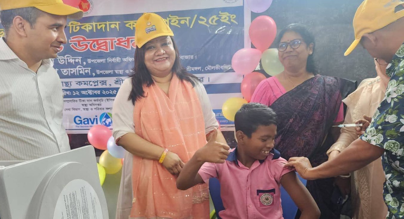 শ্রীমঙ্গলে টাইফয়েড টিকাদান ক্যাম্পেইনের উদ্বোধন 