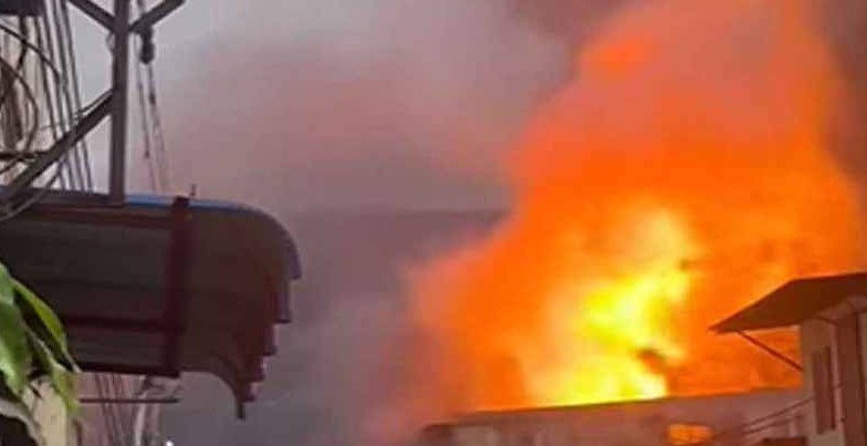 রাজধানীর মিরপুরে কেমিক্যাল গোডাউনে অগ্নিকাণ্ডে নিহত ৯