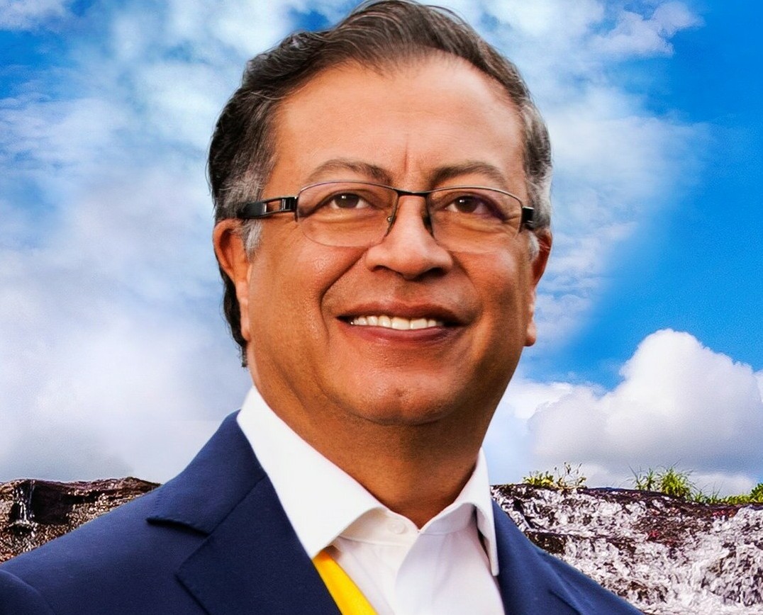 কলম্বিয়ার প্রেসিডেন্ট গুস্তাভো পেত্রো পাগল 
