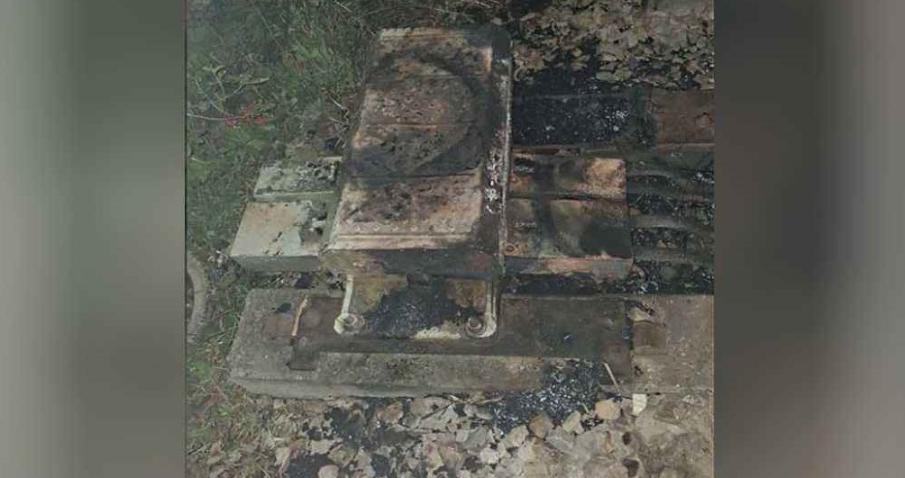 ব্রাহ্মণবাড়িয়ায় গভীর রাতে রেললাইনে আগুন