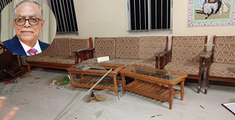 সাবেক রাষ্ট্রপতি আবদুল হামিদের বাড়িতে হামলা ও ভাঙচুর