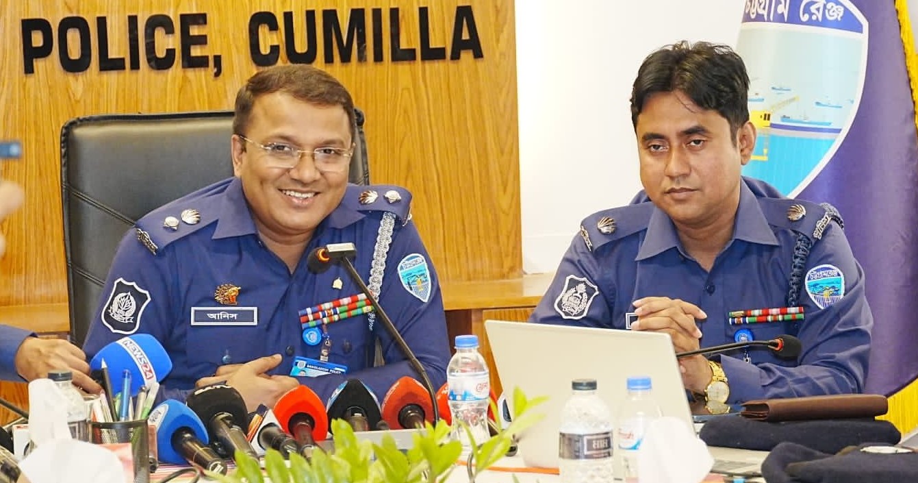 কুমিল্লায় সাংবাদিকদের সাথে পুলিশ সুপারের মতবিনিময় সভা