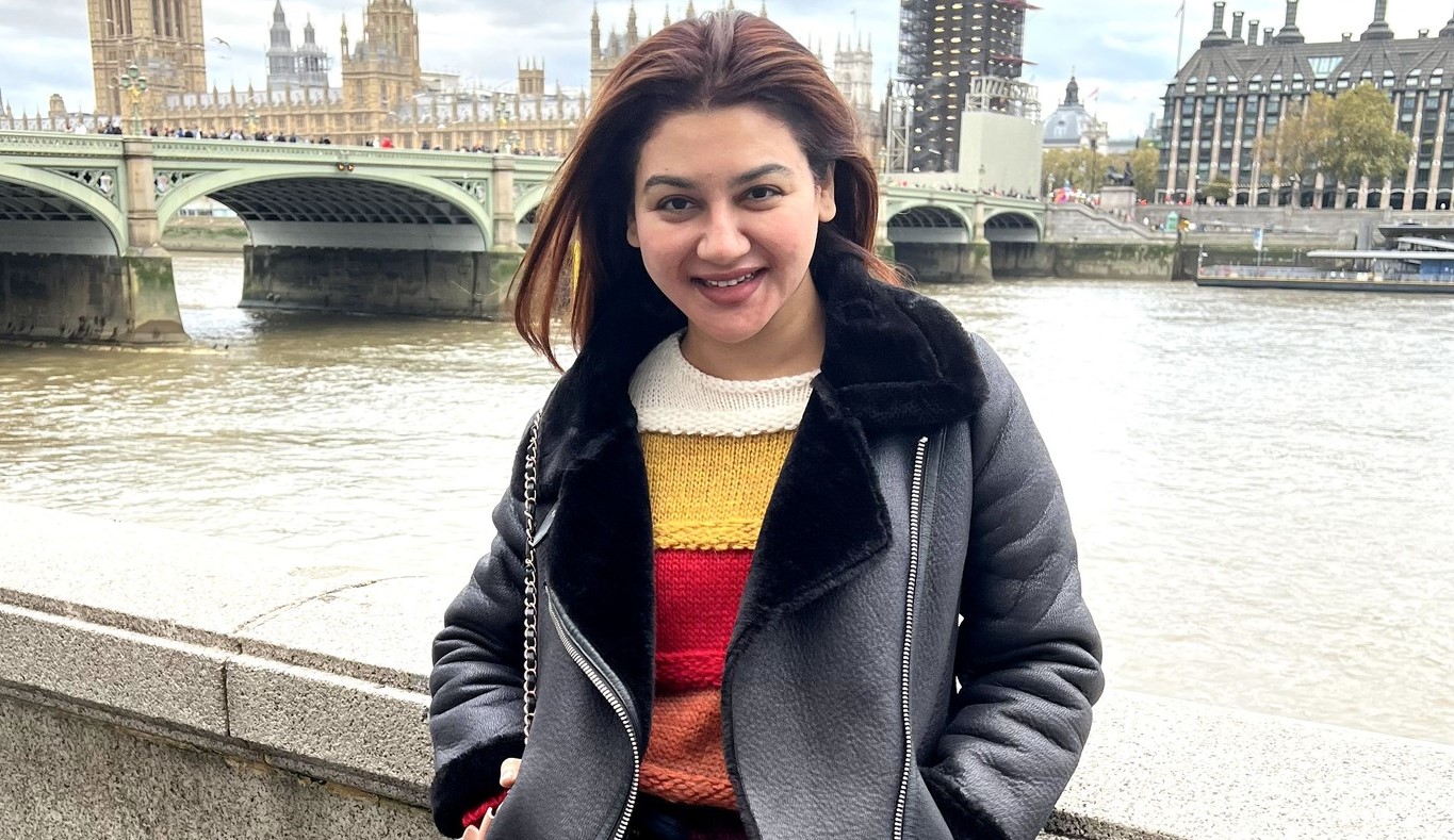 সোশ্যাল মিডিয়াকে ডাস্টবিন মনে হয়: জয়া আহসান