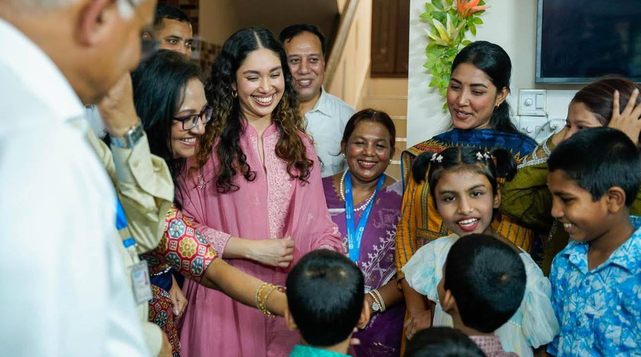 শিশুদের ভালবাসায় মুগ্ধ জাইমা রহমান