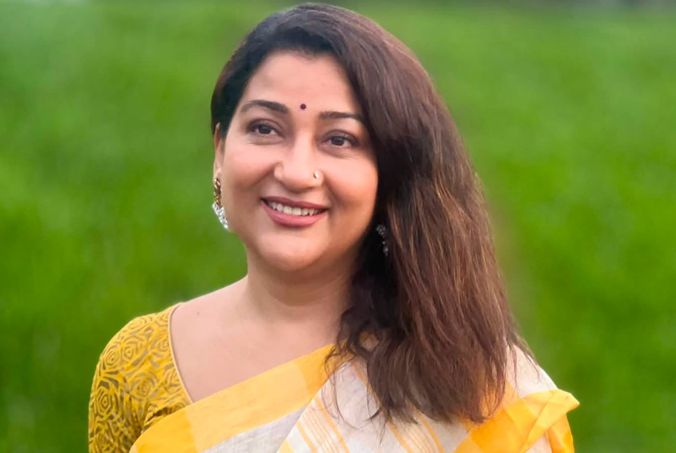 রাস্তায় বের হলে অনেকে ‘ফুফু’ বলে ডাকে: দীপা খন্দকার
