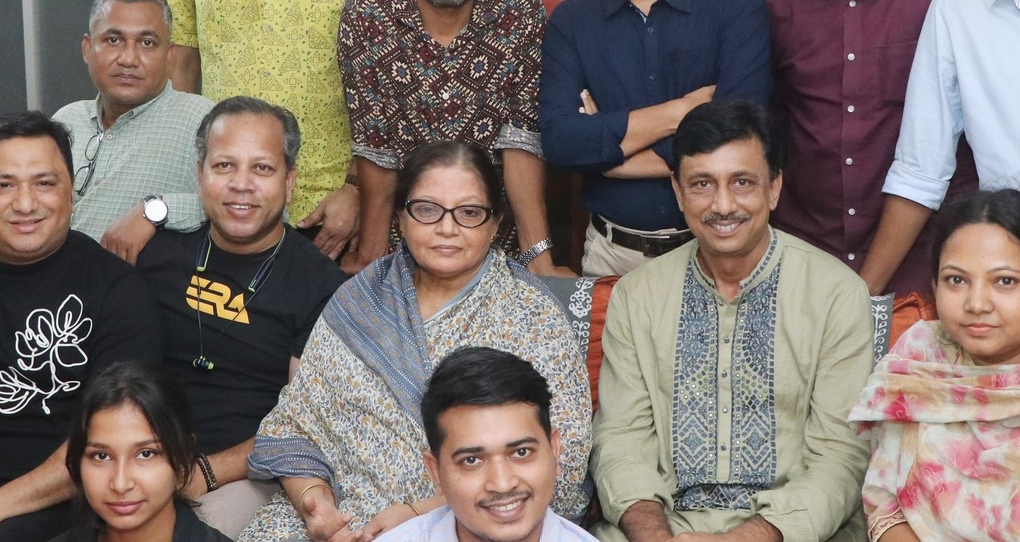 বাংলাদেশের জীবন্ত কিংবদন্তী অভিনেত্রী ডলি জহুর