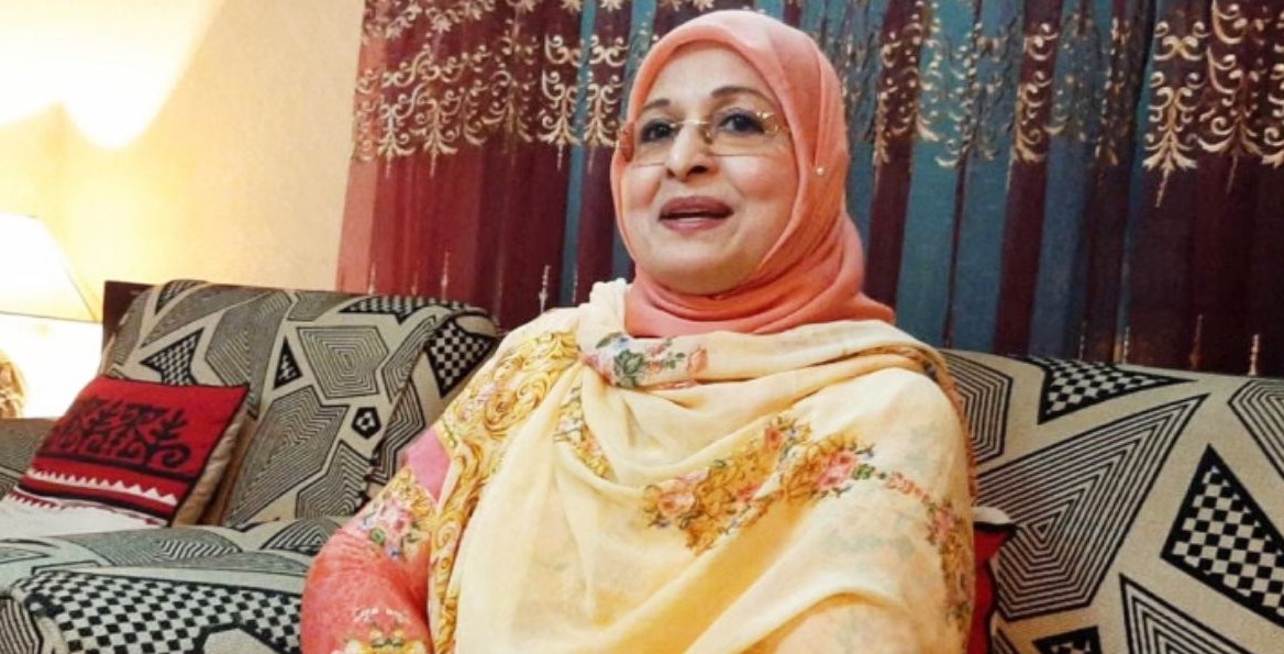 দেশে ফিরেছেন কিংবদন্তী অভিনেত্রী শাবানা