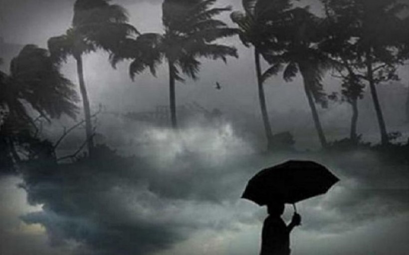 সারাদেশে ঝড়-বৃষ্টির আভাস, বাড়বে বাতাসের গতি