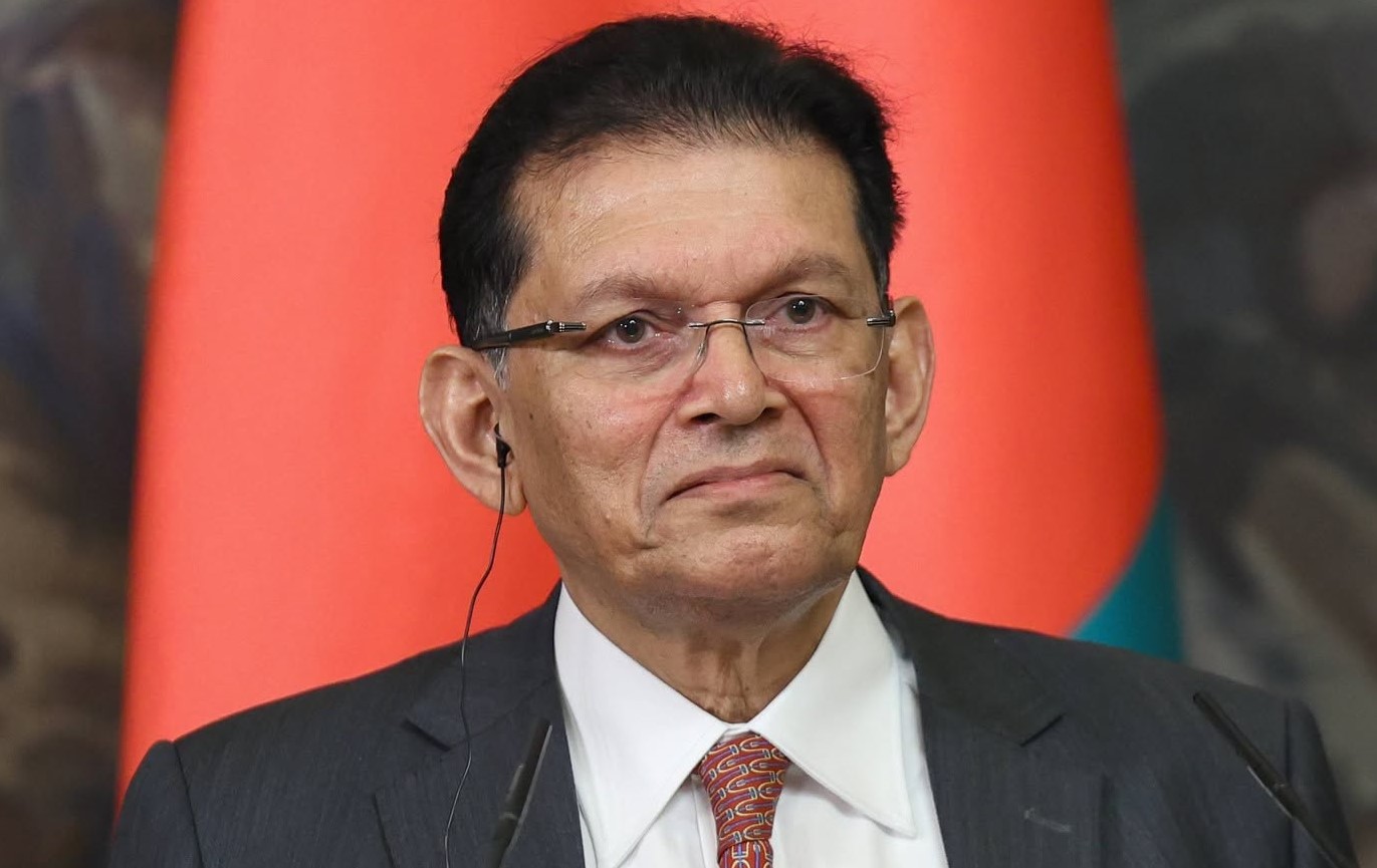 প্রধানমন্ত্রীর উপদেষ্টার দেশে ফেরা অনাকাঙ্খিত: পররাষ্ট্রমন্ত্রী