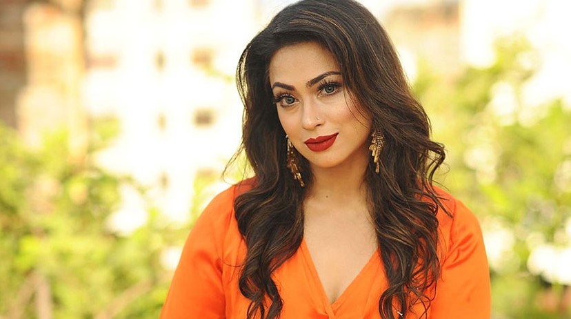 চিত্রনায়িকা সাদিকা পারভীন পপির জন্মদিন আজ