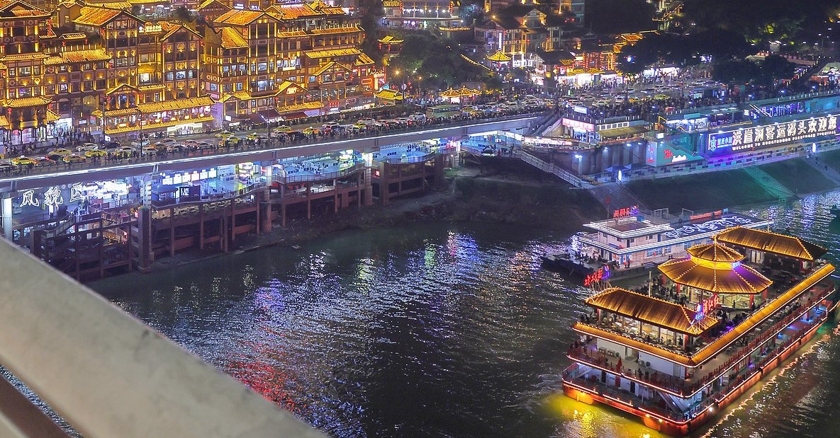 নারীর একক ভ্রমণের সেরা ১০ গন্তব্য