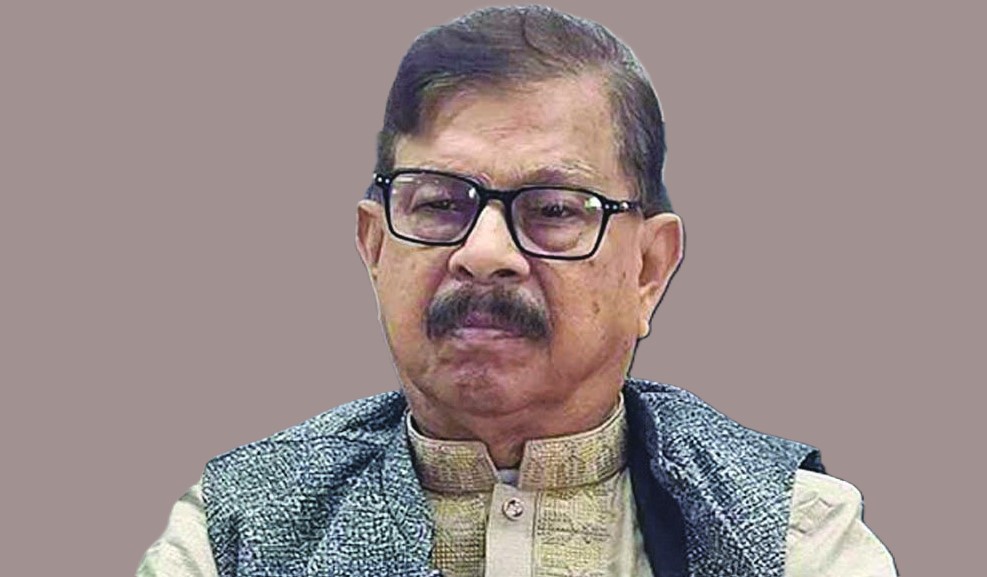 ভোটের ৩ দিন আগে নির্বাচন থেকে সরে দাঁড়ালেন মান্না