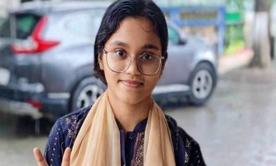 এসএসসিতে কুমিল্লা বোর্ড সেরা অনামিকা দেবনাথ