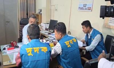 ফলাফল জালিয়াতির অভিযোগে চট্টগ্রাম শিক্ষাবোর্ডে অভিযান 
