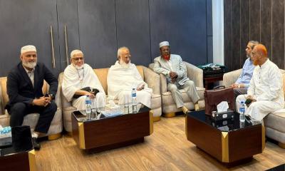 হজ্জ পালনের উদ্দেশ্যে বিরোধীদলীয় নেতার ঢাকা ত্যাগ