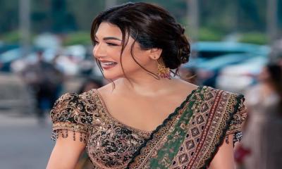 ওপারে জয়ার ‘আজও অর্ধাঙ্গিনী’