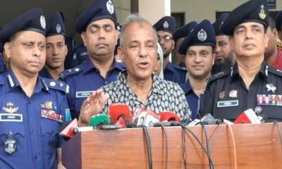 লুট হওয়া অস্ত্র উদ্ধারে স্বরাষ্ট্র মন্ত্রণালয়ের পুরস্কার ঘোষণা