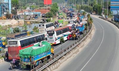 ঢাকা-টাঙ্গাইল-যমুনা সেতু মহাসড়কে ৩০ কিলোমিটার যানবাহনের ধীরগতি