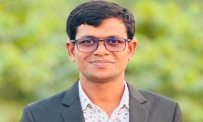 ক্ষমতার পালাবদলে সুযোগ সন্ধানীদের হিড়িক