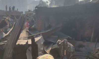 প্রাণে বাঁচলেও রক্ষা পায়নি ‘সুতা পরিমাণ’ সম্পদও